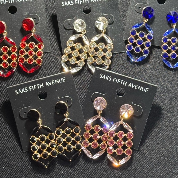 Glamorous Saks Fifth Avenue Red Crystal Post With Dangle Waffle Design 2 in - Picture 6 of 9